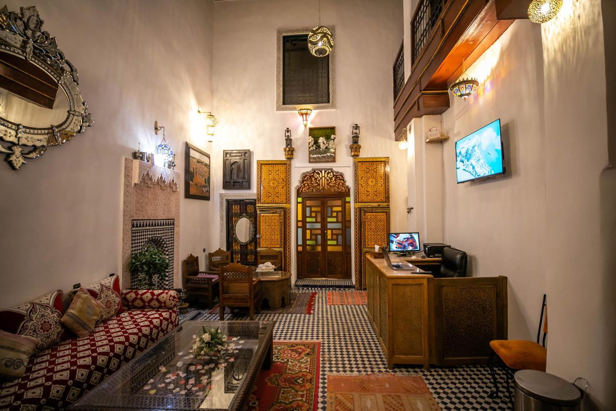 Riad Fes Allouch Luaran gambar