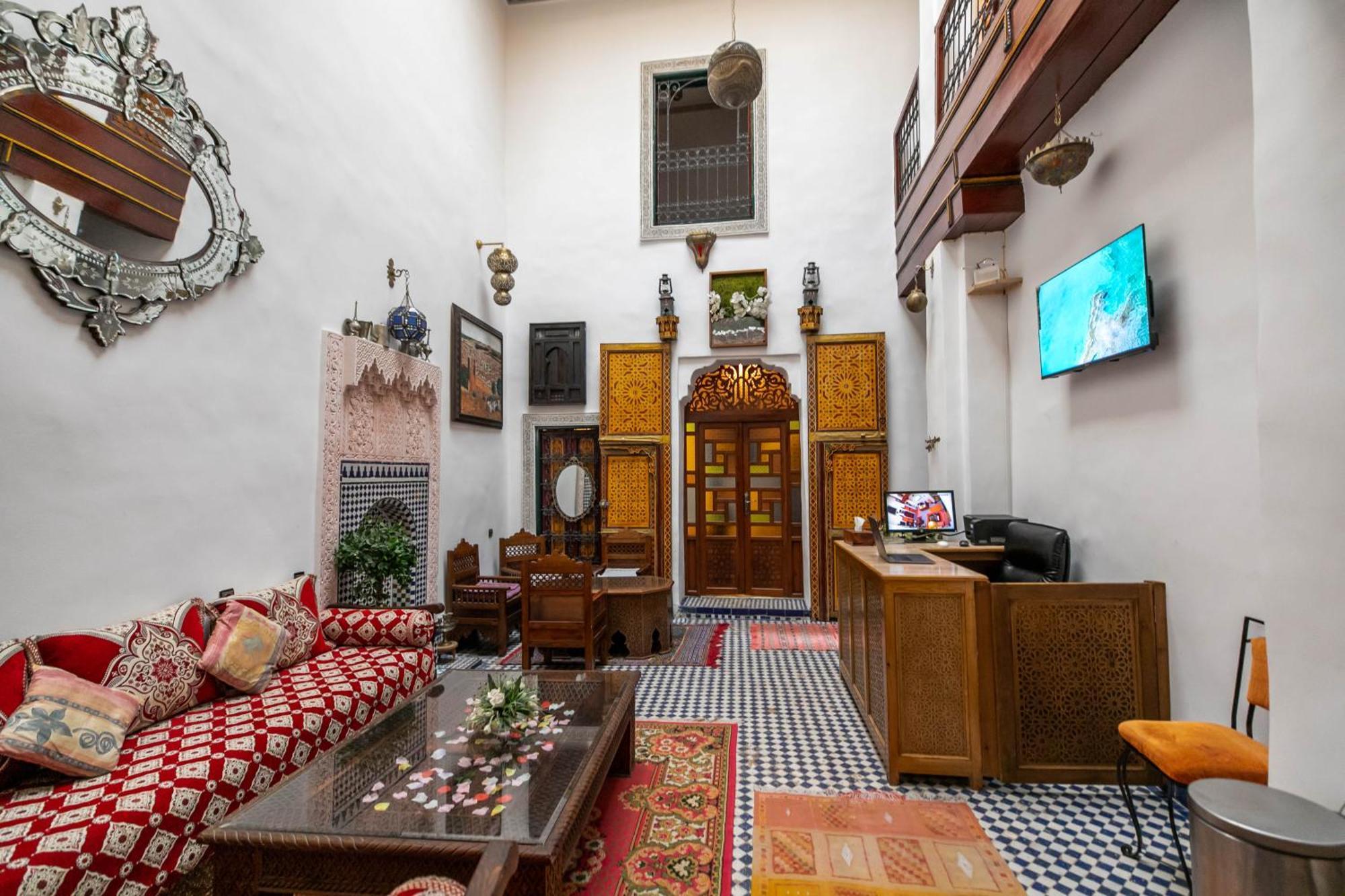 Riad Fes Allouch Luaran gambar